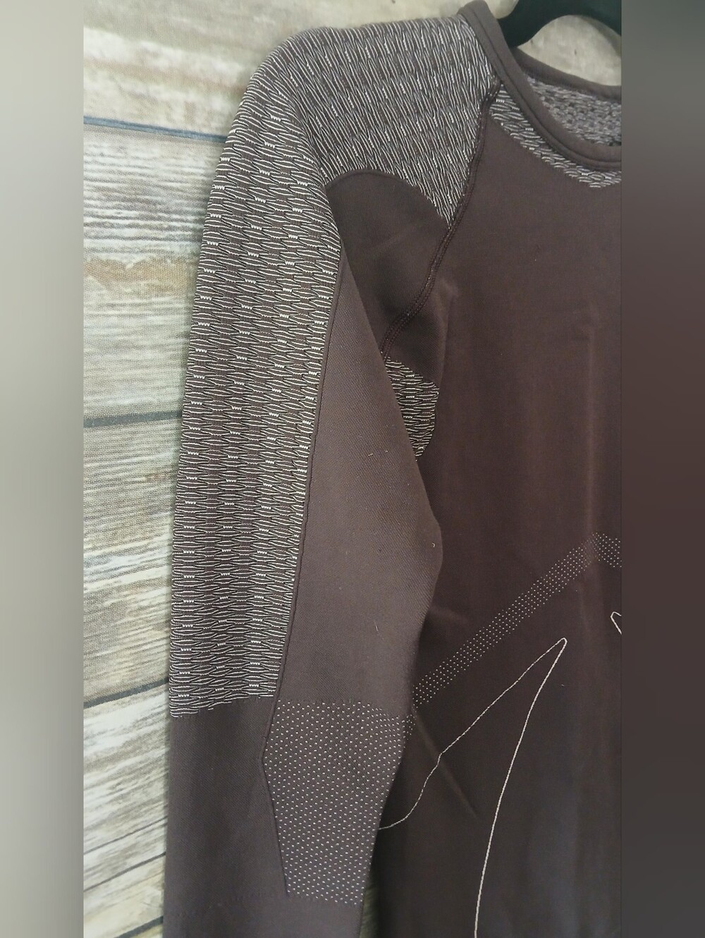 Nike Dry Fit Dark Brown Long Sleeve Performance Compression Top - Picture 2 of 12